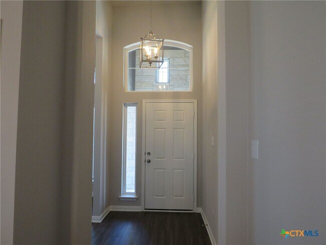 Building Photo - 6308 Golden Gate Dr