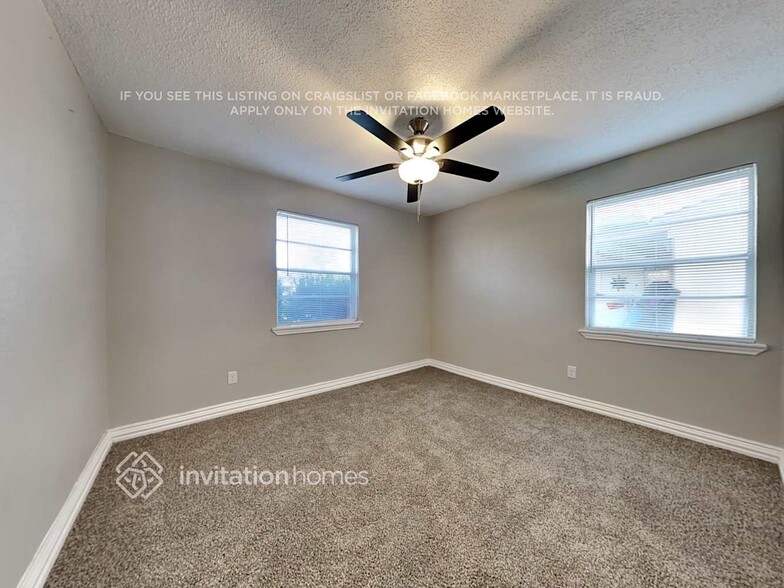 Building Photo - 4539 Scottsdale Dr