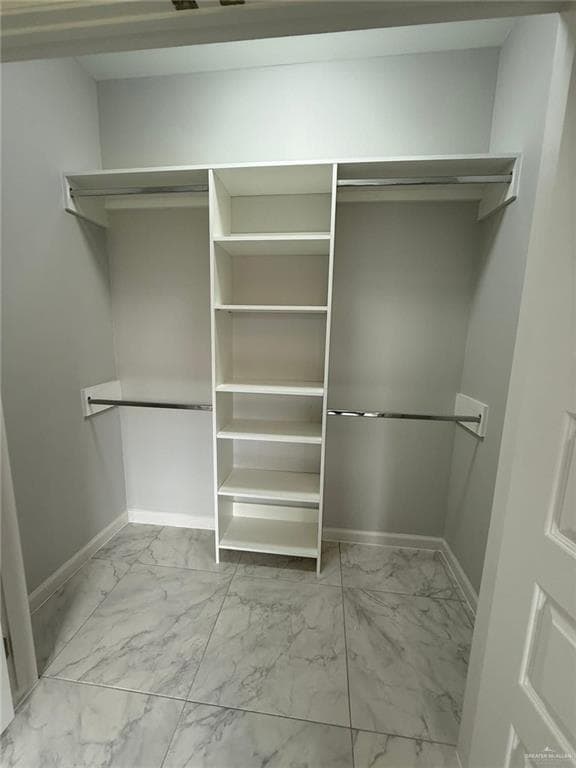 Building Photo - 9 E 8th St