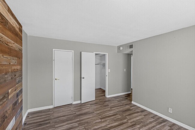 Building Photo - 6417 Placer Dr