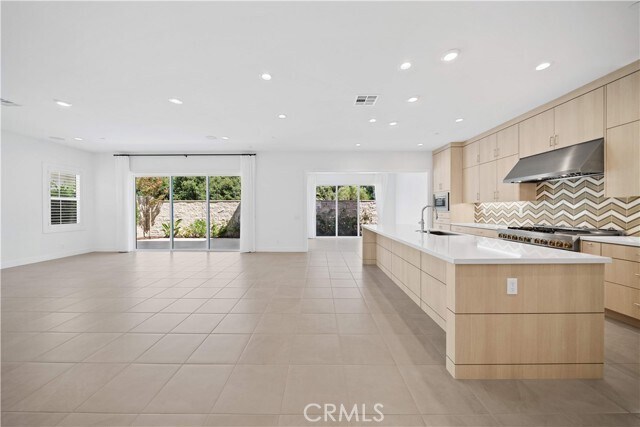 Building Photo - 360 Riverbend