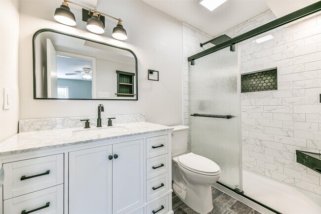 Building Photo - 14723 Barryknoll Ln