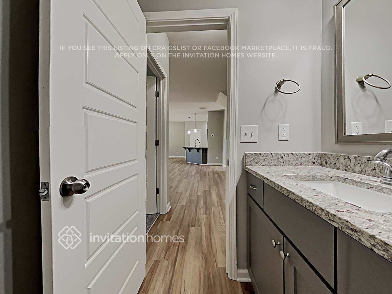 Building Photo - 1128 Red Bud Cir