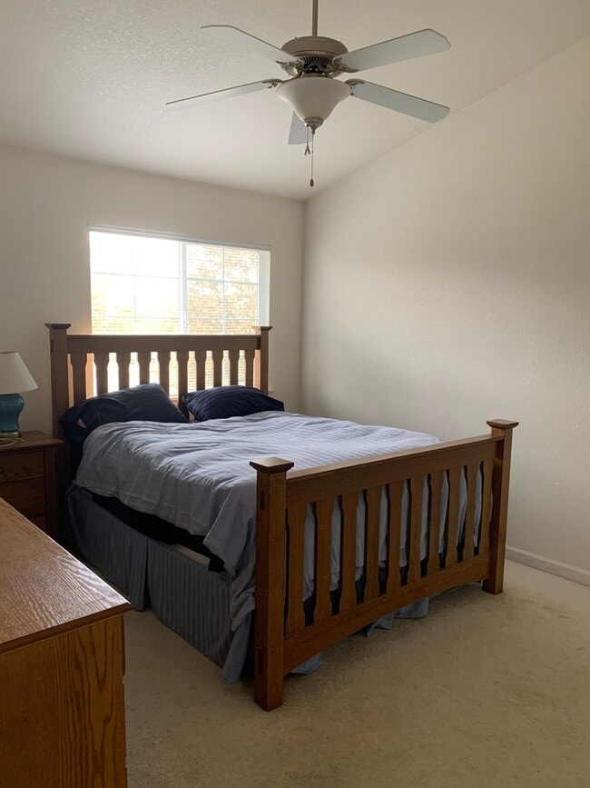 Building Photo - Beautiful 2 Bedroom, 2.5 Bath Townhome for Rent in Loveland!