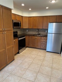 Building Photo - 210 Farber Dr