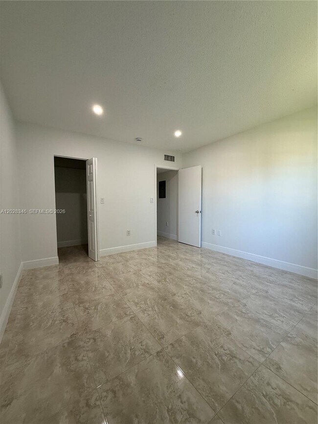 Building Photo - 8261 SW 128th St