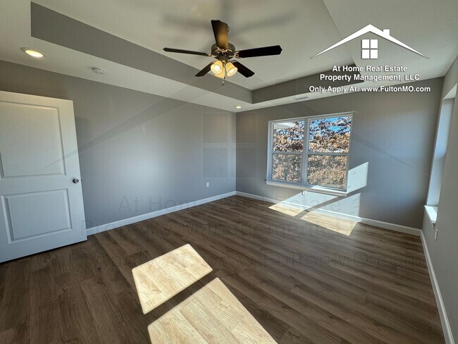 Building Photo - 2610 N Bluff St