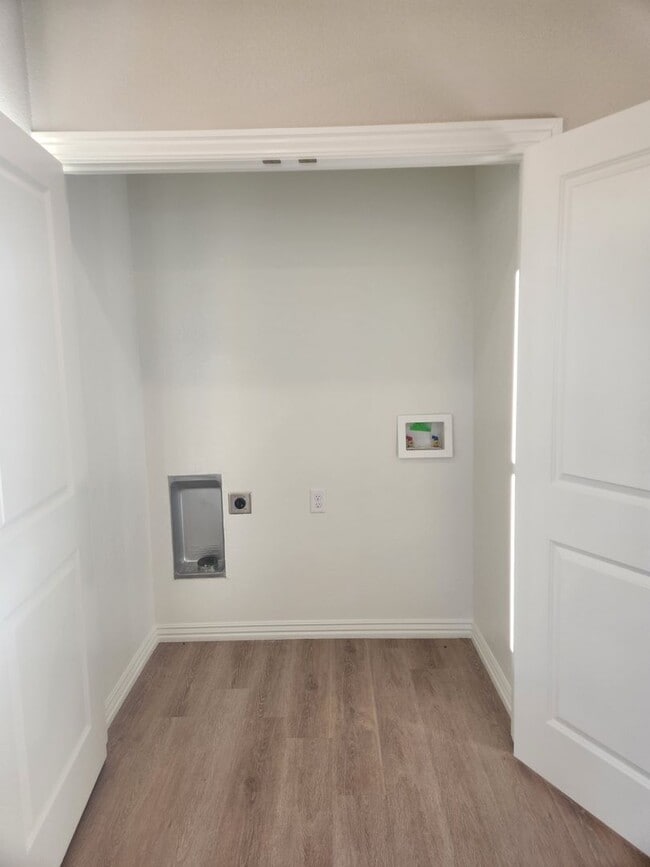 Building Photo - POIGAI ESTATES: BRAND NEW