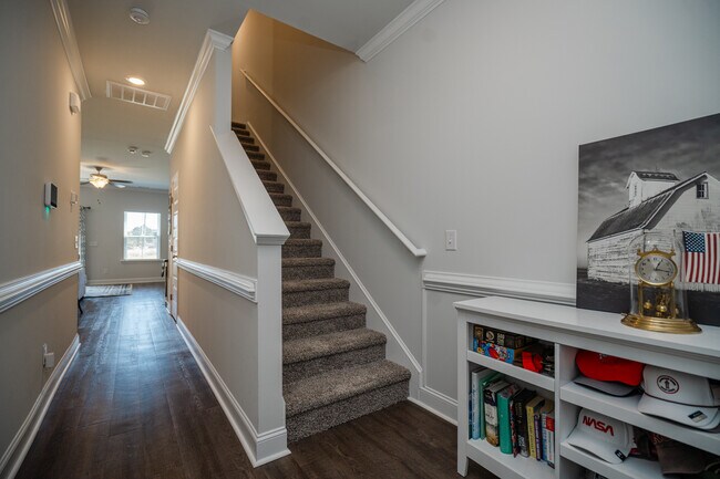 Building Photo - 24 Stafford Lp