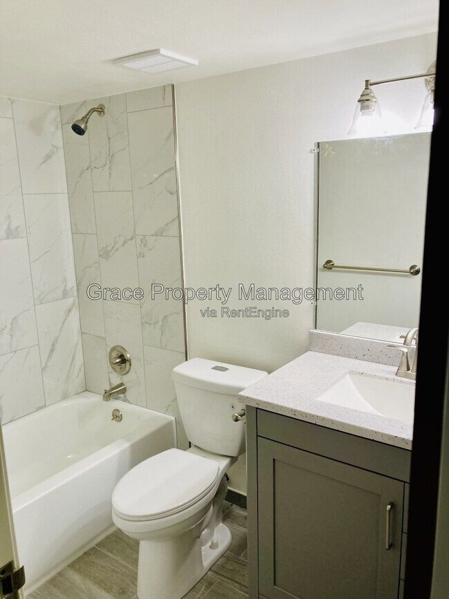 Building Photo - 3275 S Ammons St