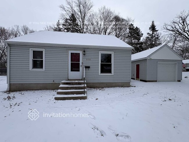 Building Photo - 6709 Channel Rd NE