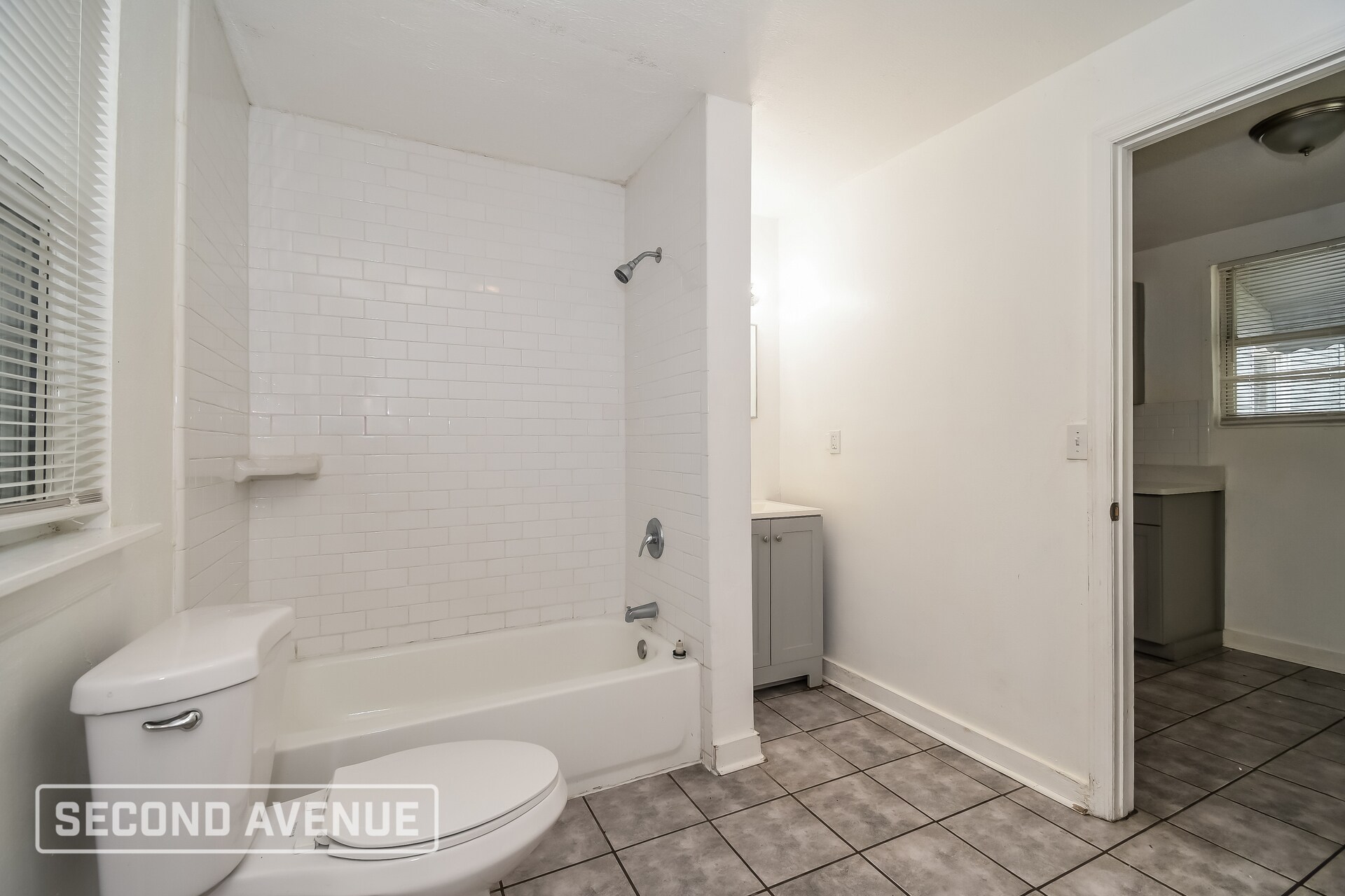 Building Photo - 3013 Imperial St