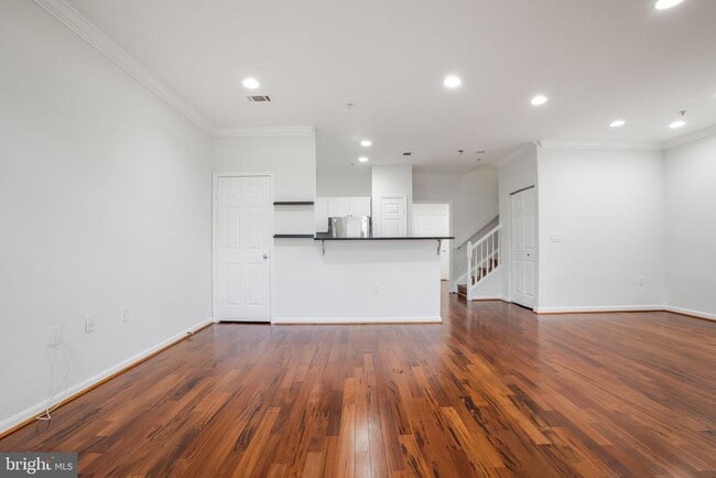 Building Photo - 11325 Aristotle Dr