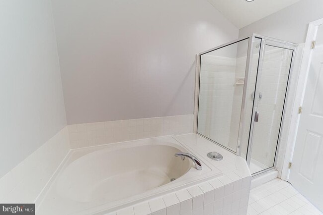 Building Photo - 40 Madison Way