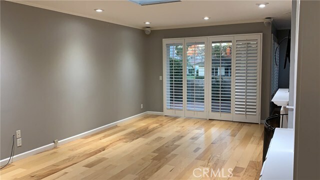 Building Photo - 5201 Thorn Tree Ln