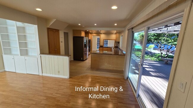 Building Photo - 4844 Westmont Ave