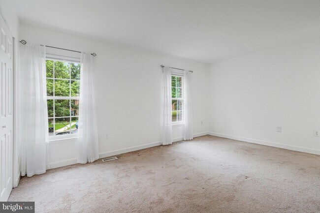 Building Photo - 6401 Old Scotts Ct