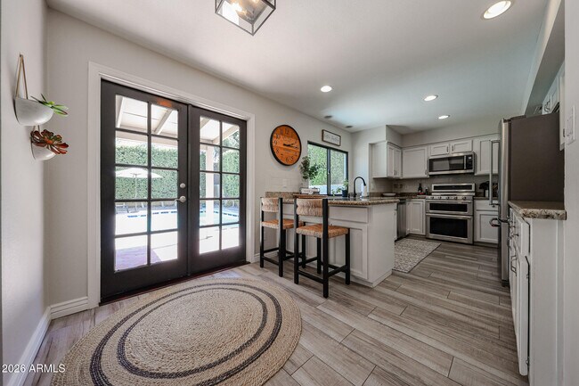 Building Photo - 8085 E Del Trigo