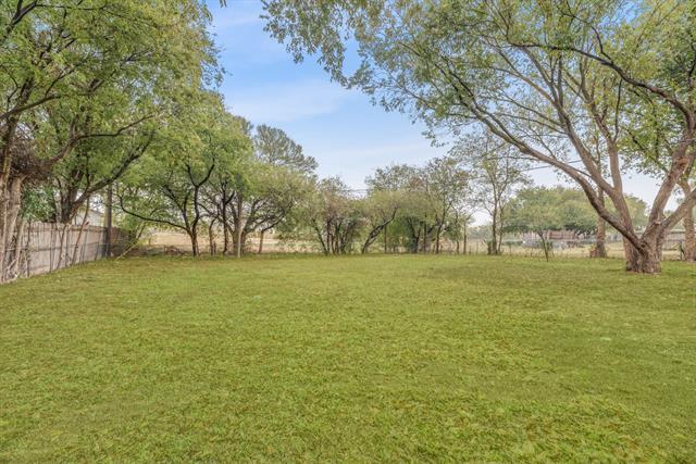 Building Photo - 313 Clearwood Dr