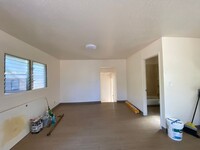 Building Photo - Single Family Home 2 Bedroom, 1 Bath