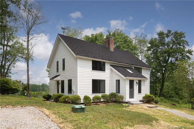 Primary Photo - 31 Barberry Hill Rd