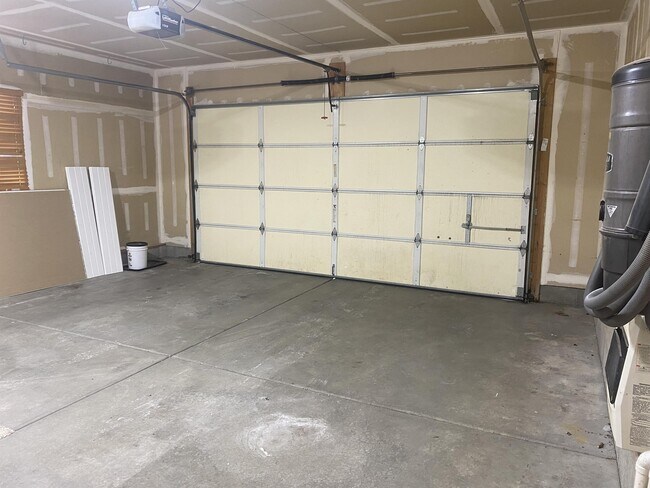 Building Photo - 259 W 1825 N