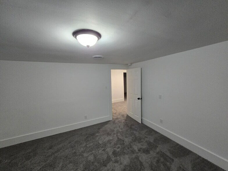 Building Photo - 20543 Gudith Rd