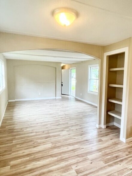 Building Photo - 11803 SW 37th Terrace