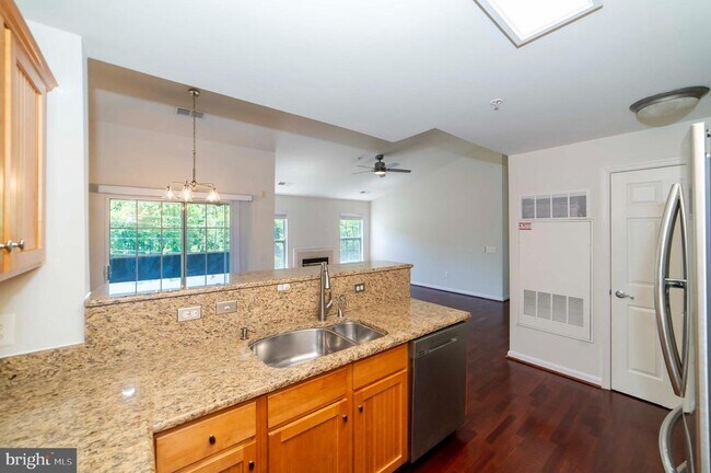 Building Photo - 4191 Lochleven Tr