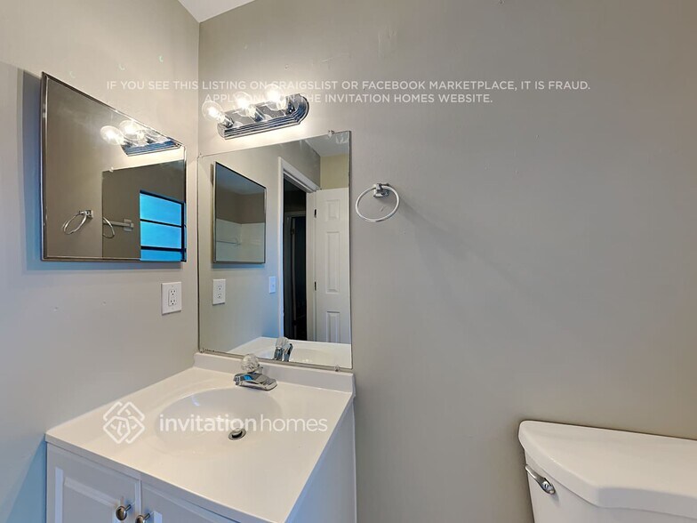 Building Photo - 10916 Carnelian Ln