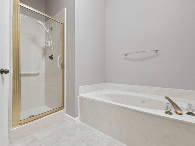 Building Photo - Spacious 2 Bedroom, 2 Bathroom Home in Eag...