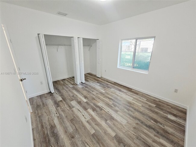 Building Photo - 127 NE 184th Terrace