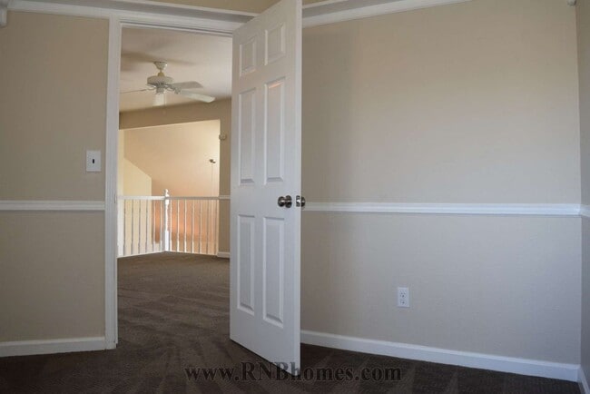 Building Photo - 1024 McRae Way