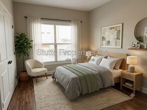 Building Photo - 145 Bruin Dr