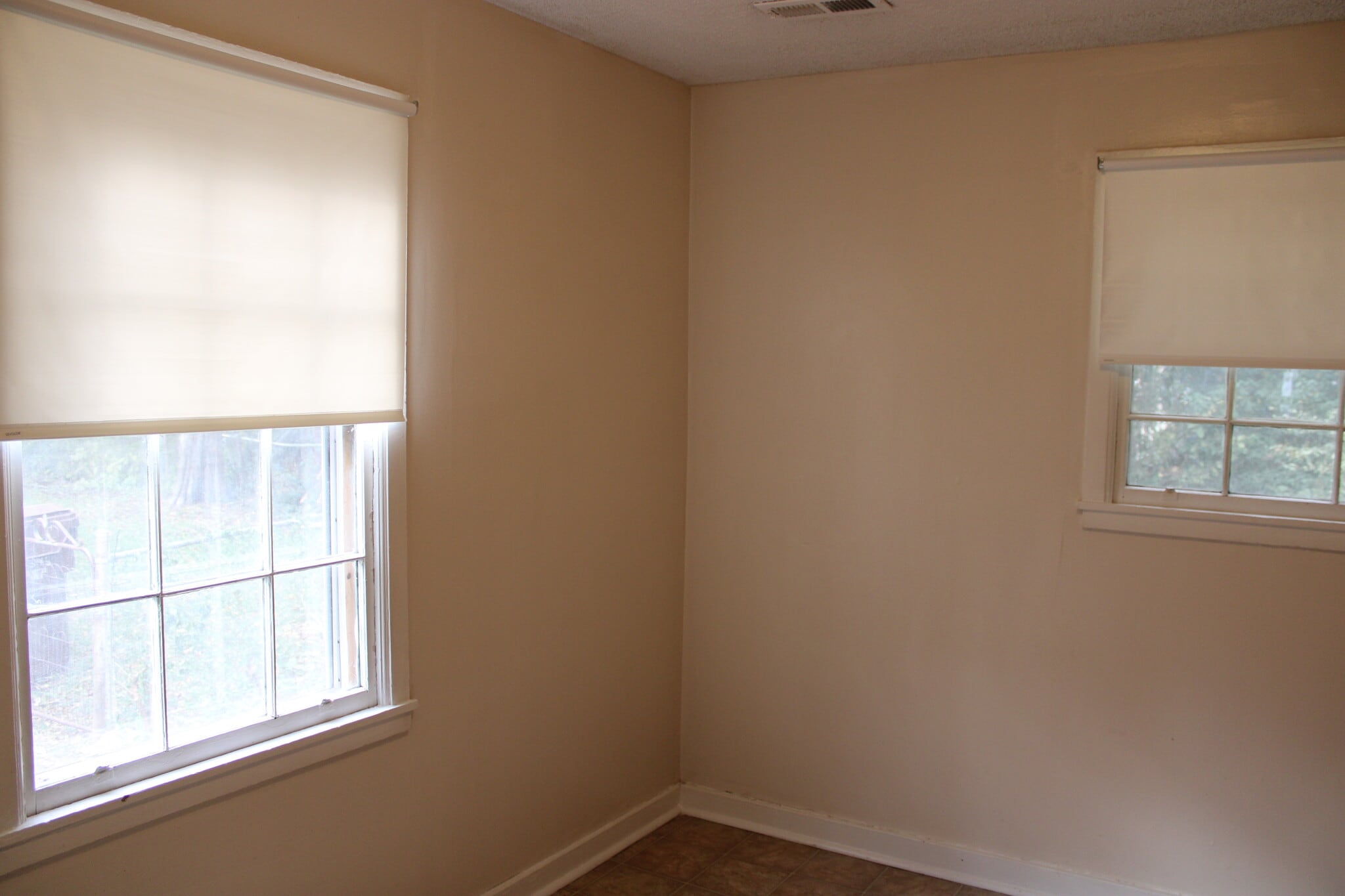 Building Photo - 4347 E Bayley St