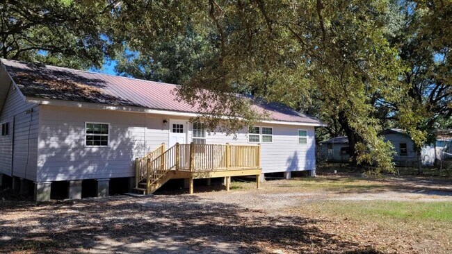 Primary Photo - 33200 Walker Rd N
