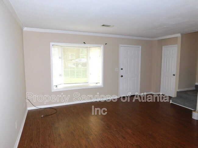 Building Photo - 192 High Creek Dr