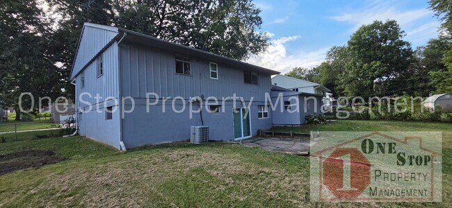 Building Photo - 8408 E 93rd Terrace