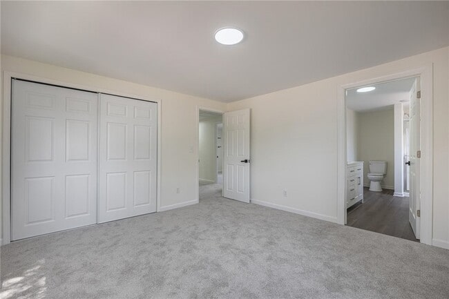 Building Photo - 6221 Longford Rd