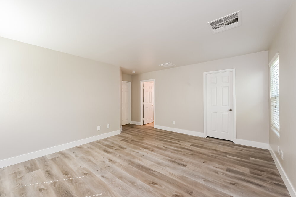 Building Photo - 9534 Vast Valley Ave