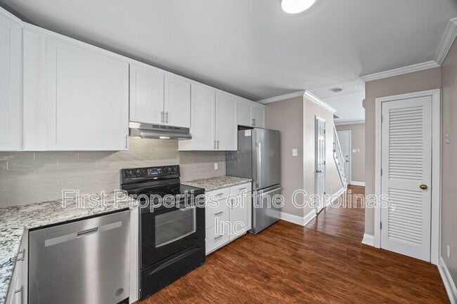 Building Photo - 1933 Ebenezer Rd