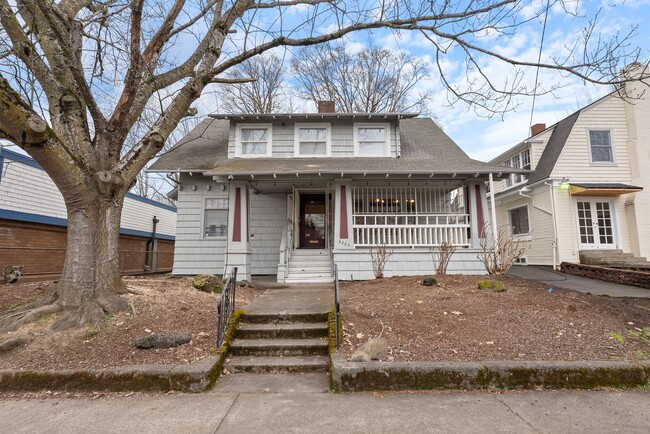 Building Photo - 5 Bedroom Home in Central Hollywood District