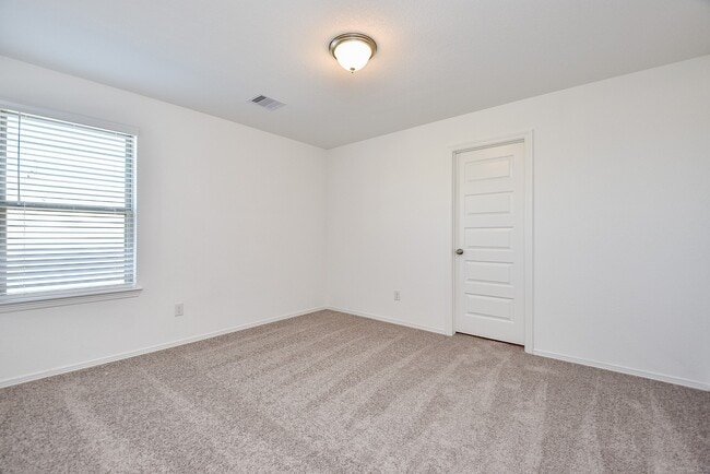 Building Photo - 5714 Tabula Rasa Dr
