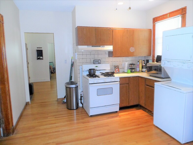 Building Photo - 313 Cardinal Medeiros Ave
