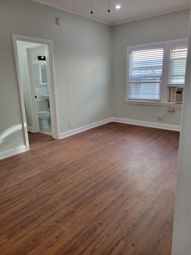 Building Photo - Sunfield Properties