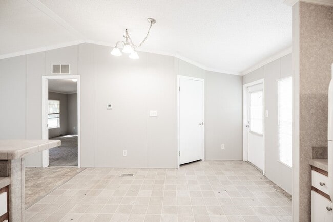 Building Photo - 30820 Peaches Way