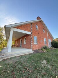 Building Photo - 14735 OH-3