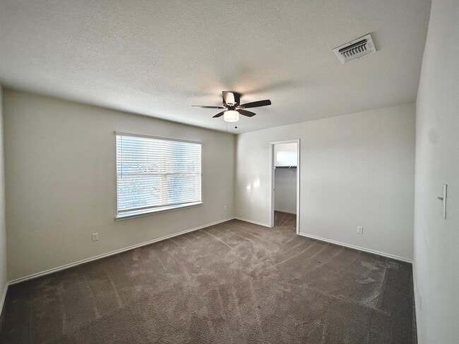 Building Photo - 249 La Dera Dr