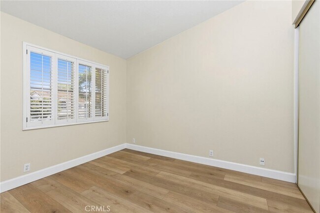 Building Photo - 30 Gavilan
