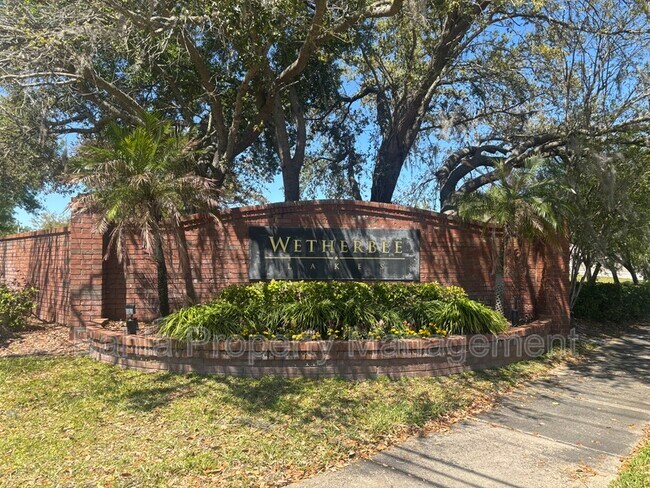 Building Photo - 10827 Laxton St